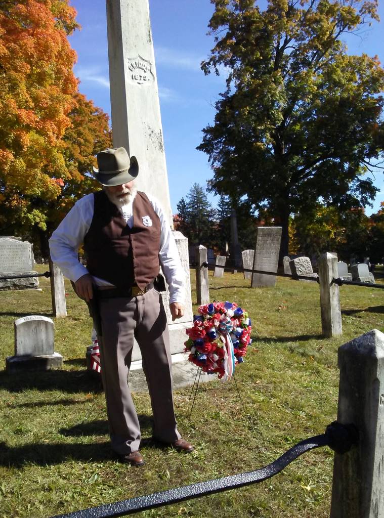Griggs at his monument (J. Tremont photo)