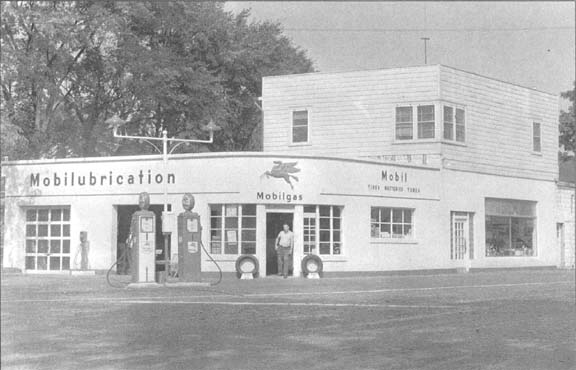 Werger's Mobil station, northeast corner, West Sand Lake; click on the image for a larger version